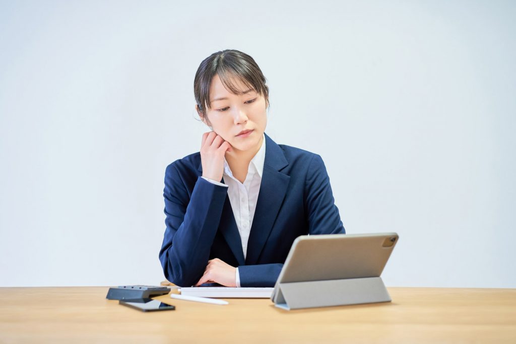 失業保険仮手続き後の離職票の提出期限は初回の振り込み日まで